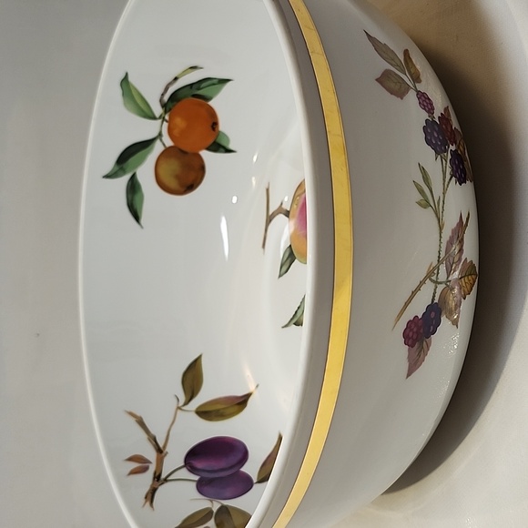 Royal worcester evesham gold trim round Salad  serving bowl 10" - Picture 3 of 8